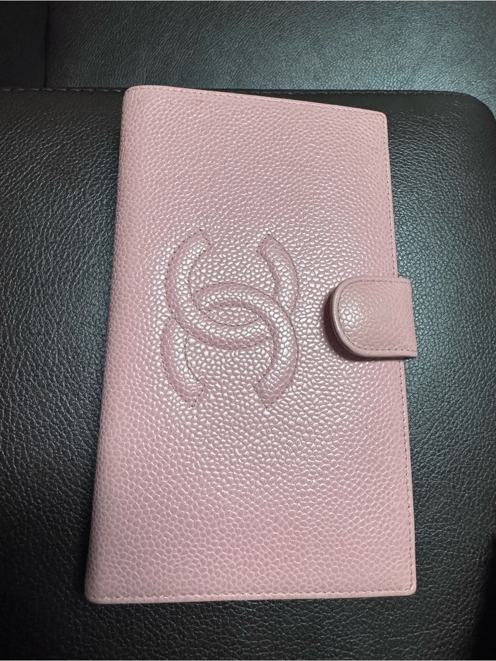 2003 CC Caviar leather bifold wallet (Read Description) Chanel Box Included